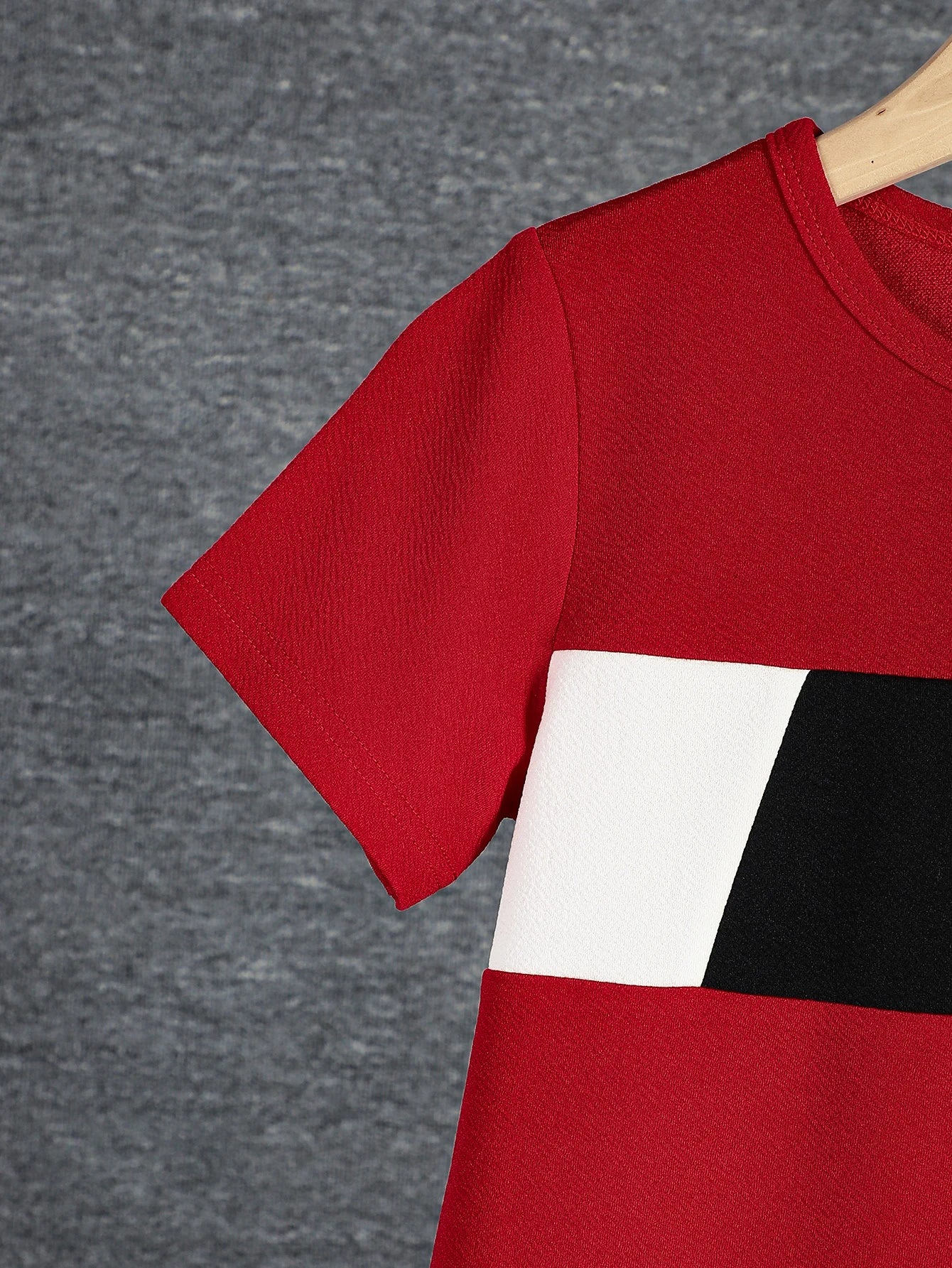 Boys' 2-Piece Summer Set – Colorblock T-Shirt & Shorts - Inarah Trade Ltd