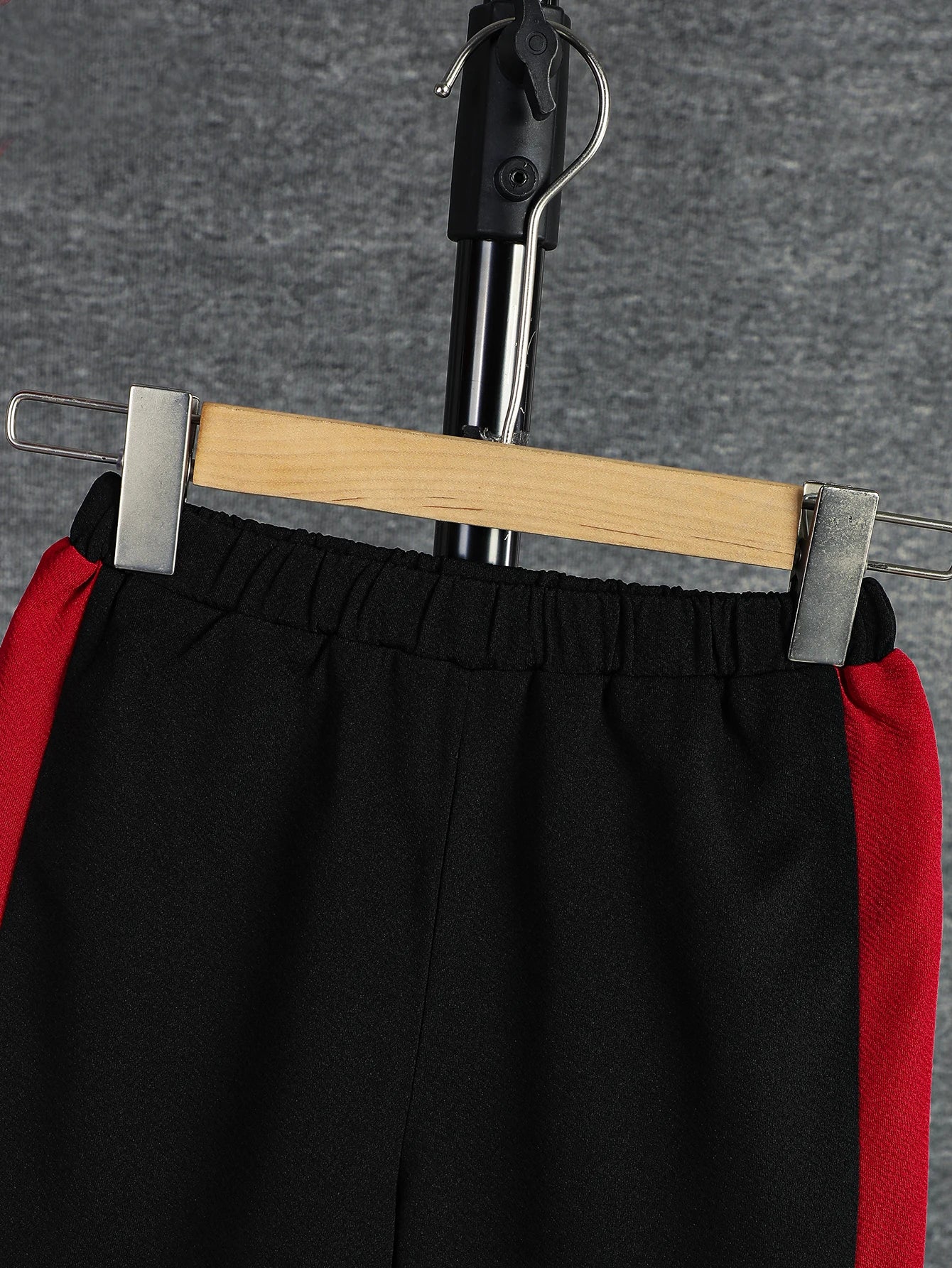 Boys' 2-Piece Summer Set – Colorblock T-Shirt & Shorts - Inarah Trade Ltd